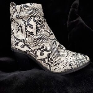 Women's Snake Print Ankle Boots